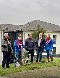 Jecken mit Baum - Foto A.Borgmann